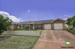 3 Stonehaven Cct, Queanbeyan East NSW 2620, Australia