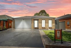 11 Toohey Ct, Wyndham Vale VIC 3024, Australia