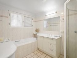 107 Tweed Coast Rd, Bogangar NSW 2488, Australia