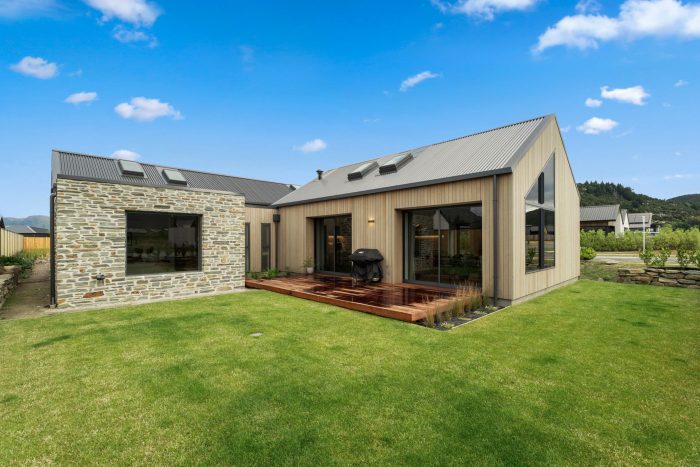 1 Walsh Street, Wanaka, Otago, 9305, New Zealand