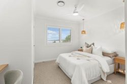 8 Wattle St, Bolton Point NSW 2283, Australia