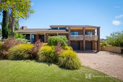 8 Hilltop Ct, Wodonga VIC 3690, Australia