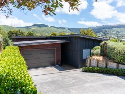 4A Ryan Grove, Tawa, Wellington, 5028, New Zealand