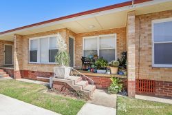 Unit 3/681 Pemberton St, Albury NSW 2640, Australia