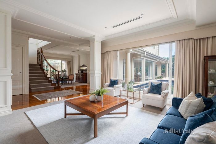 21B Campbell Rd, Deepdene VIC 3103, Australia