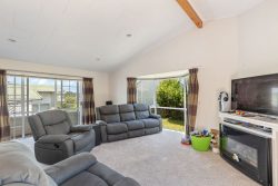 2/3B Sandel Rise, Merrilands, New Plymouth, Taranaki, 4312, New Zealand