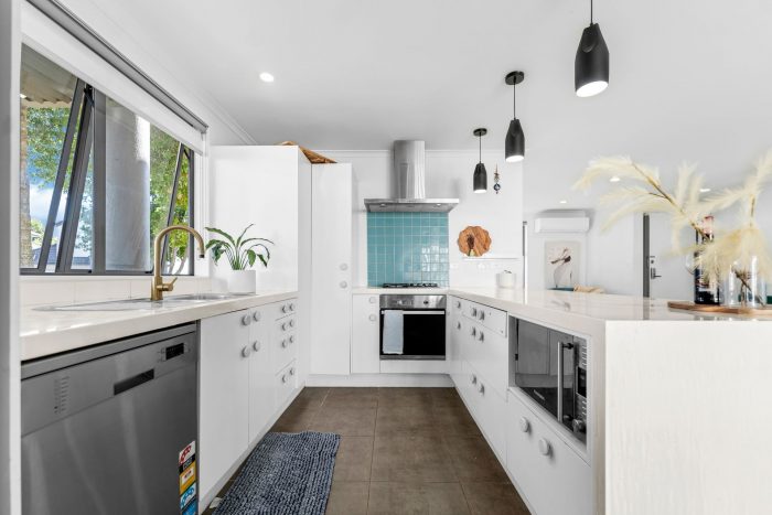41 BRUCE PULMAN DRIVE, Takanini, Papakura, Auckland, 2112, New Zealand