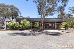 112 Cherry Tree Ln, Bungendore NSW 2621, Australia