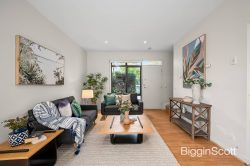 11 Leaf Ct, Clayton VIC 3168, Australia