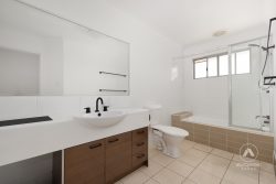 Unit 13/65-87 Demeio Rd, Demeio Greens, Berrinba QLD 4117, Australia