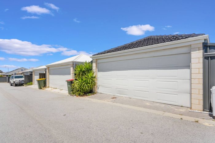 283 Grandis Blvd, Banksia Grove WA 6031, Australia