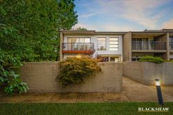 Unit 4/33 Eggleston Cres, Chifley ACT 2606, Australia