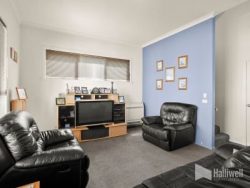 17 Hilltop Ave, Devonport TAS 7310, Australia