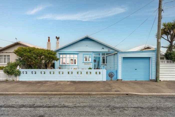 26 Resolution Street, Lyall Bay, Wellington, 6022, New Zealand