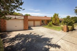 5 McMahon Pl, West Wodonga VIC 3690, Australia