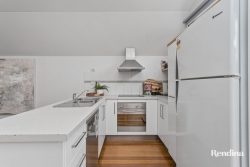 51A Robertson St, Kensington VIC 3031, Australia