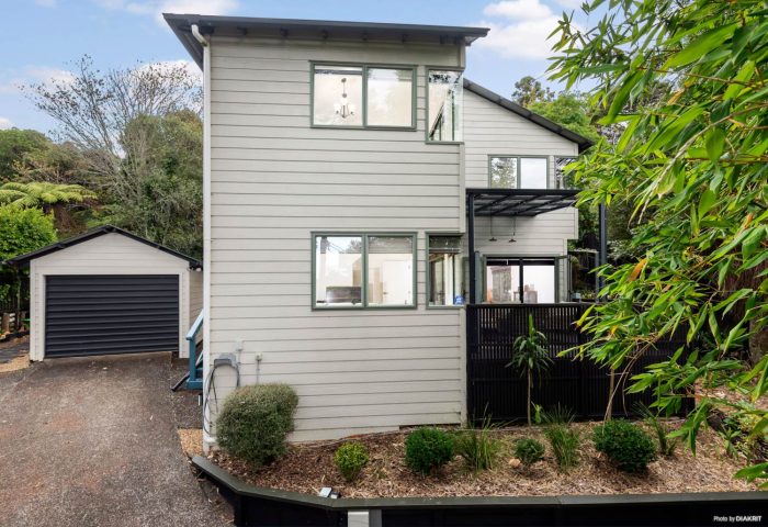 25 Shetland Street, Glen Eden, Waitakere City, Auckland, 0602, New Zealand