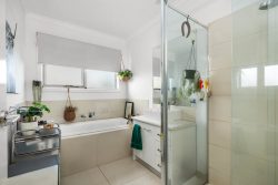 Unit 3/26 Stradbroke St, Norlane VIC 3214, Australia