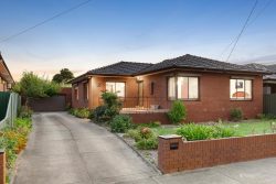 98 Wilson Blvd, Reservoir VIC 3073, Australia