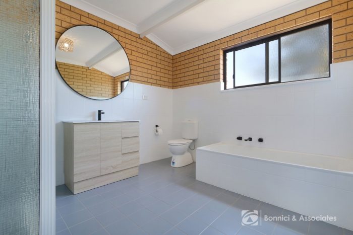 Unit 16/2 McKibbin Ct, Wodonga VIC 3690, Australia