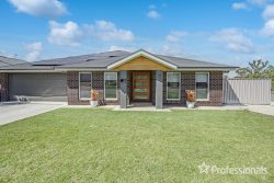 25 Yenda Ave, Gobbagombalin NSW 2650, Australia