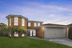 16 Brent Cl, Berwick VIC 3806, Australia