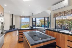 25 Bucklands Beach Road, Bucklands Beach, Manukau City, Auckland, 2012, New Zealand
