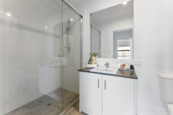 15 Cardew St, Mango Hill QLD 4509, Australia