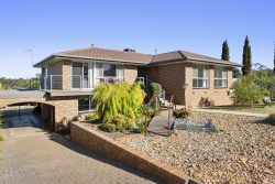 1 Ghost Gums Boulevard, Maryborough VIC 3465, Australia