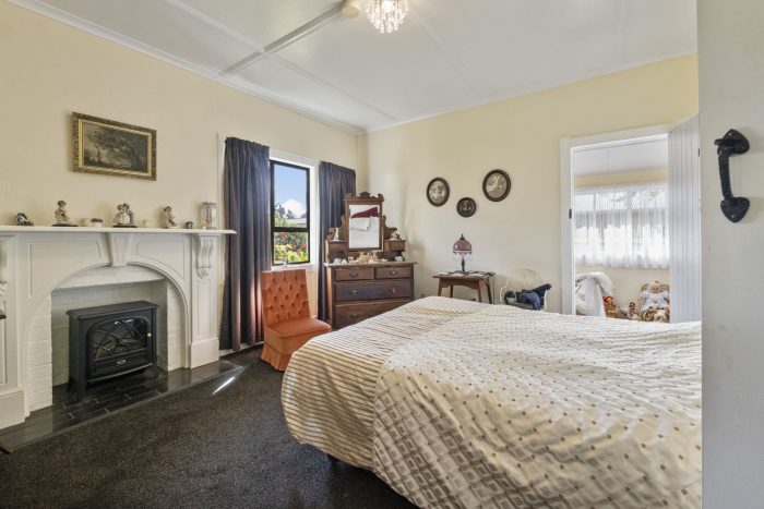 17 Graham Street, Eltham, South Taranaki, Taranaki, 4322, New Zealand