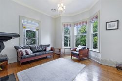 9 Gray St, Hamilton VIC 3300, Australia