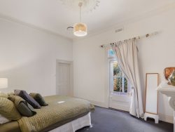 9 Gray St, Hamilton VIC 3300, Australia