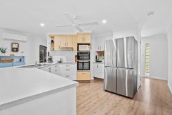 10-12 Belmoreana Ct, Dundowran Beach QLD 4655, Australia