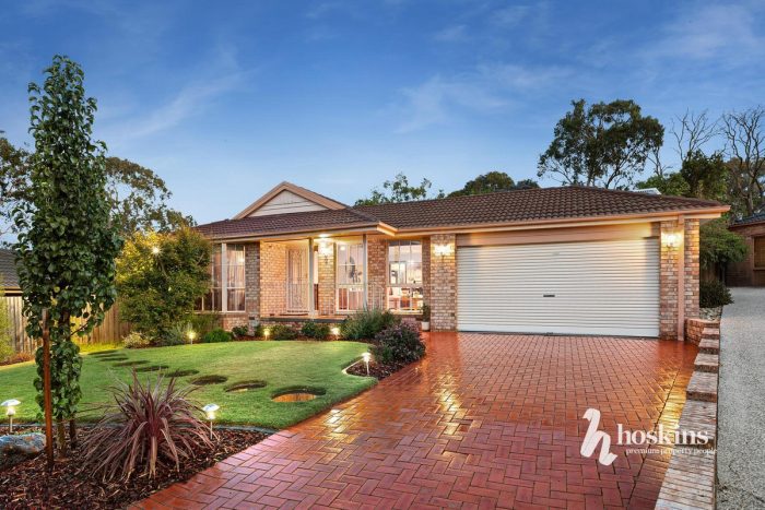 2 Lewis Spencer Pl, Croydon Hills VIC 3136, Australia