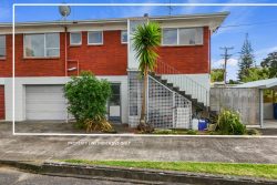 1/20 Merchant Avenue, Te Atatu South, Waitakere City, Auckland, 0610, New Zealand