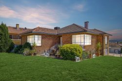 73 Morton St, Crestwood NSW 2620, Australia