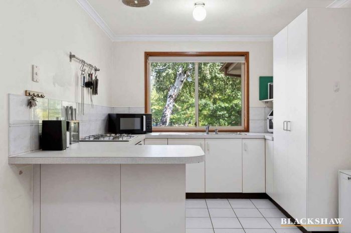 69 Pockett Ave, Banks ACT 2906, Australia