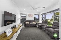 33 Rogers Rd, Googong NSW 2620, Australia