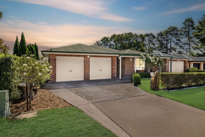41 Stringybark Dr, Jerrabomberra NSW 2619, Australia