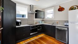 33 Woodleigh Street, Frankleigh Park, New Plymouth, Taranaki, 4310, New Zealand