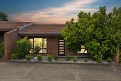 Unit 4/9 Thurralilly St, Queanbeyan East NSW 2620, Australia