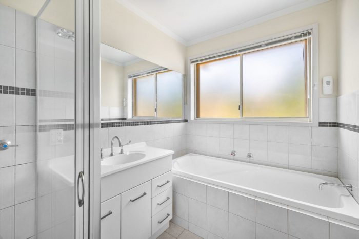 Unit 1/47 Walker Cres, Jerrabomberra NSW 2619, Australia