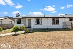 13 Waratah Rd, Risdon Vale TAS 7016, Australia