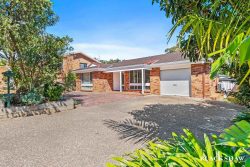 18 Wills Cres, Denhams Beach NSW 2536, Australia