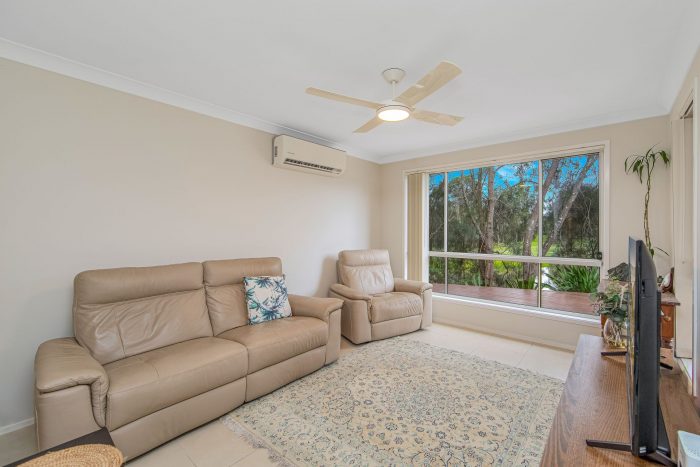 1 Windsorgreen Dr, Wyong NSW 2259, Australia