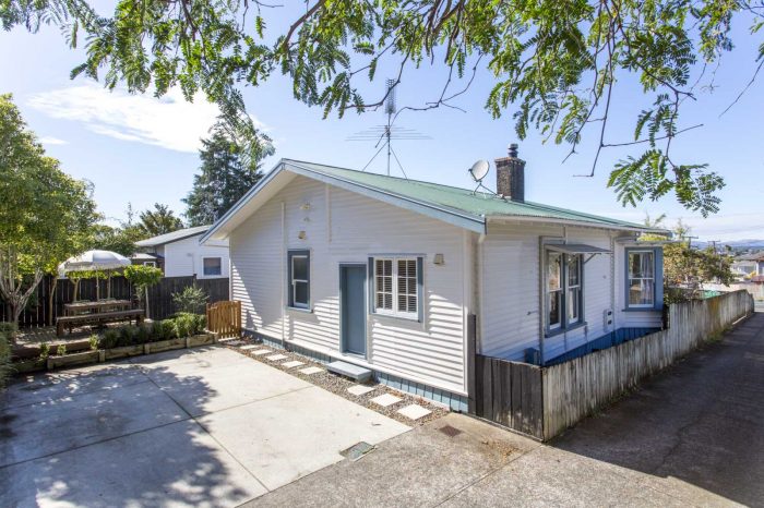 70A Alfriston Road, Manurewa East, Manukau City, Auckland, 2102, New Zealand