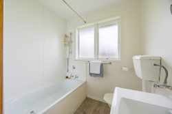 4/4A Dexter Avenue, Mount Eden, Auckland, 1024, New Zealand