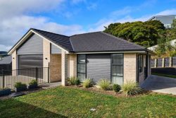 9A Madeira Close, Whitby, Porirua, Wellington, 5024, New Zealand