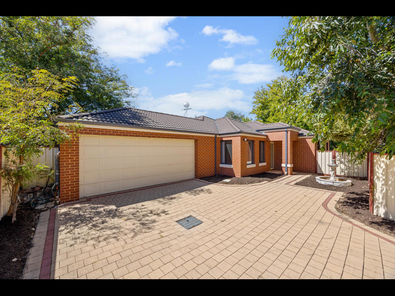 15A Seville Dr, Seville Grove WA 6112, Australia