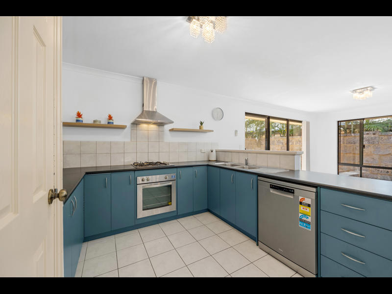 15A Seville Dr, Seville Grove WA 6112, Australia